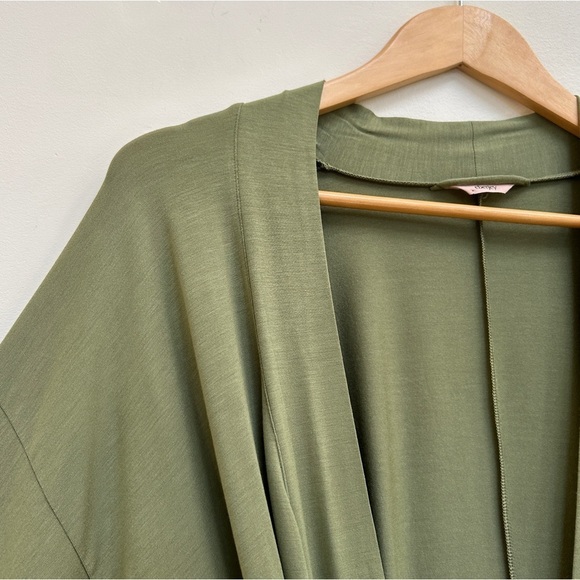 Eberjey Naya Tencel Modal Lace Robe in Olive Green, Size Medium - Picture 10 of 14